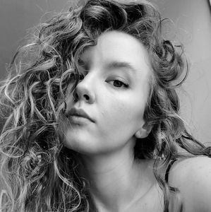 Meet your Posher, Lilly